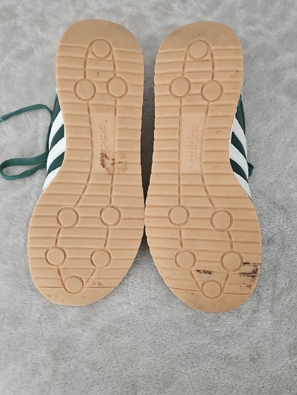 Adidas Women’s Green Suede & Leather Sneakers with White Stripes - Picture 5 of 7